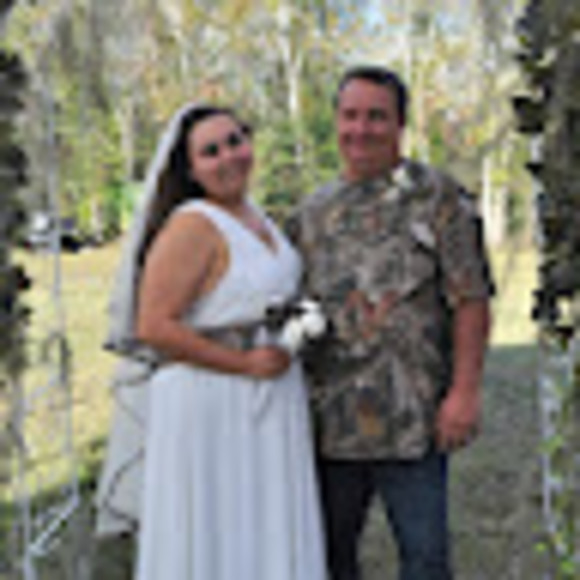 Meet your Posher, Amanda - Picture 1 of 1